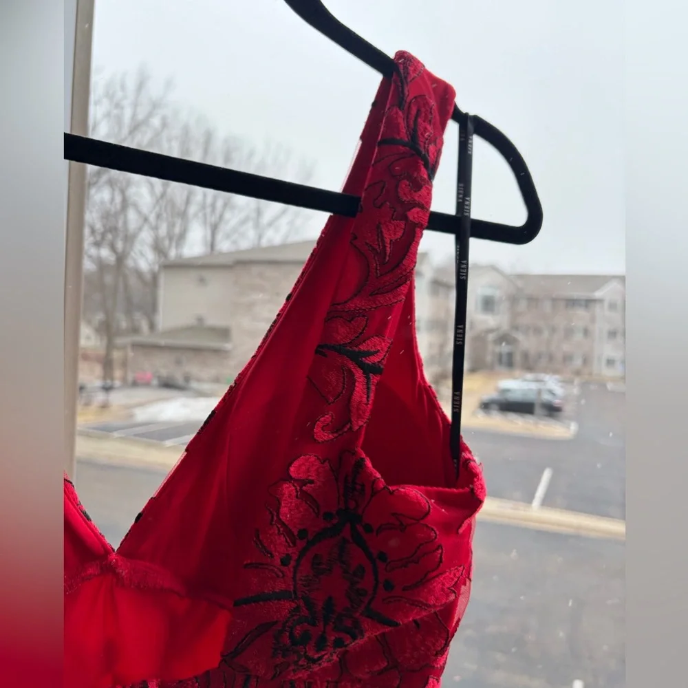 🆕SIENA RedBlack Floral Jacquard Mini Dress Size 10 Fitted Cocktail Party Holiday - Picture 7 of 14